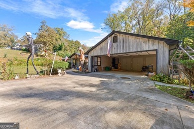 Private 6.6-Acre Estate with Pool, Guest Apartment & Workshop! - photo 33