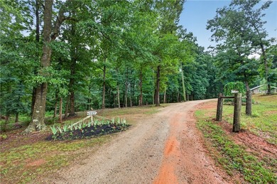 Tucked away on 9.98 secluded acres, this 3 bedroom, 1 bath home - photo 33