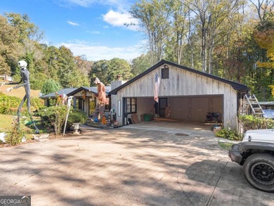 Private 6.6-Acre Estate with Pool, Guest Apartment & Workshop! - photo 34