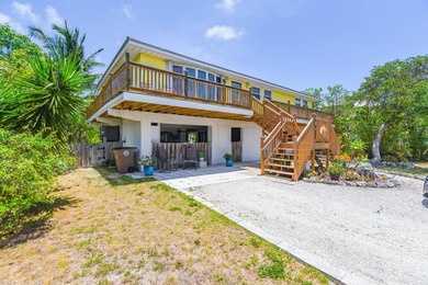 Just minutes from Key West, this open floor plan waterfront home - photo 6