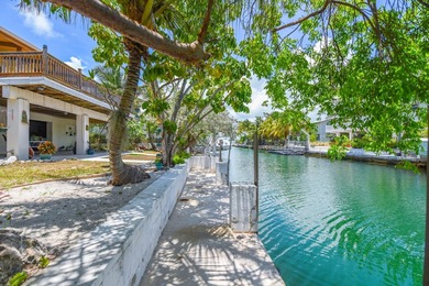 Just minutes from Key West, this open floor plan waterfront home - photo 7