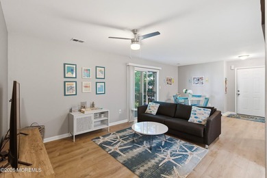 Beautifully updated 1-bedroom condominium in the heart of Lake - photo 9