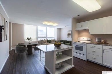 Charlie Sutton, M: , charlie.sutton,   - Enjoy the vibrant condo