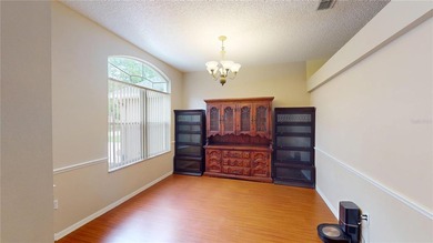 There's plenty of space inside and outside of this 5 Bedroom, 2 - photo 3