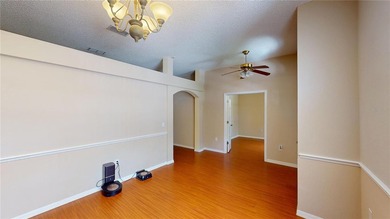 There's plenty of space inside and outside of this 5 Bedroom, 2 - photo 4