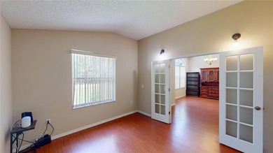There's plenty of space inside and outside of this 5 Bedroom, 2 - photo 7