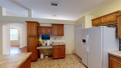 There's plenty of space inside and outside of this 5 Bedroom, 2 - photo 10