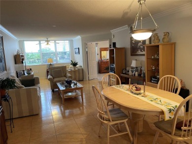Lake Condo For Sale in Sunrise, Florida
