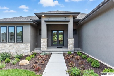 Platte River Home For Sale in Springfield Nebraska