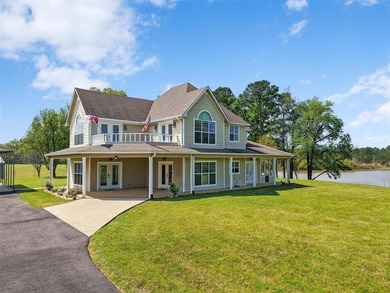 This beautiful, immaculate property is the sanctuary that offers - photo 1