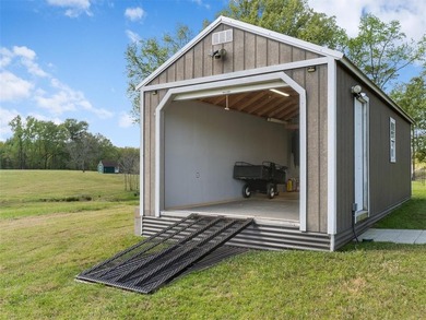 This beautiful, immaculate property is the sanctuary that offers - photo 9