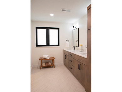 Rare opportunity for a luxury home on the most valuable lot on - photo 27