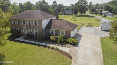 Watts Bar Lake Home For Sale in Harriman Tennessee