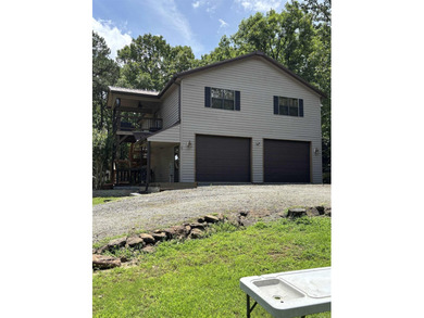 Enjoy being at your own Lake Home! This property features 3bdrm - photo 46