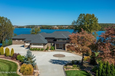 Lake Home For Sale in Loudon, Tennessee