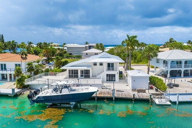 Some homes simply arrive finished -- and this Duck Key - photo 1
