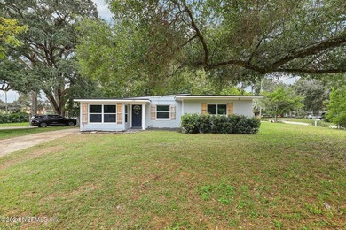 Cute Concrete Block 3BR/1BA home. Remodeled 3 years ago w/new - photo 2