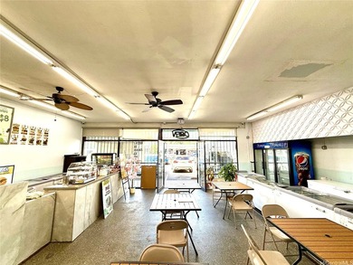 Excellent opportunity to own a well-maintained, free-standing - photo 6