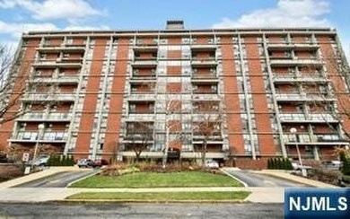 Horizon Road- Unit G-3 This 2 bedroom and 2 bath duplex up split - photo 1