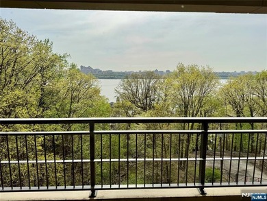 Horizon Road- Unit G-3 This 2 bedroom and 2 bath duplex up split - photo 4
