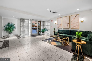 Beautifully updated 2-bedroom, 2-bath condominium in the heart - photo 22