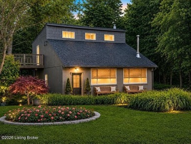 Charming 3 Bedroom 1.5 Bath home situated on an oversized double - photo 1
