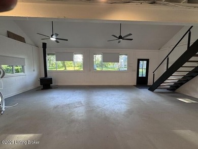 Charming 3 Bedroom 1.5 Bath home situated on an oversized double - photo 8