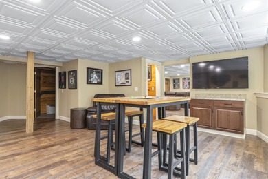 Experience the perfect blend of rustic seclusion and modern - photo 45