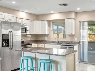 WELCOME TO THE HEART OF SOUTH VENICE - UPDATED, MOVE-IN READY - photo 6