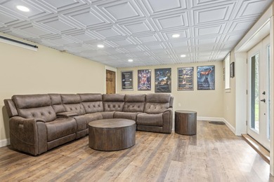 Experience the perfect blend of rustic seclusion and modern - photo 46