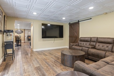 Experience the perfect blend of rustic seclusion and modern - photo 48