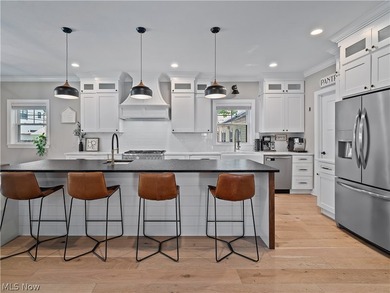 Welcome to this one of a kind newly custom built home in the - photo 13