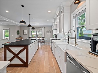 Welcome to this one of a kind newly custom built home in the - photo 15