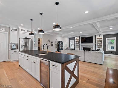 Welcome to this one of a kind newly custom built home in the - photo 17