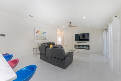 Impressive 4 Bedroom, 3 Bedroom home with attached two car - photo 20