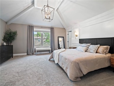 Welcome to this one of a kind newly custom built home in the - photo 26