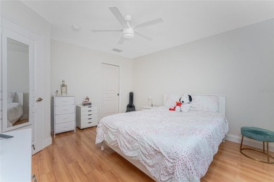Impressive 4 Bedroom, 3 Bedroom home with attached two car - photo 38