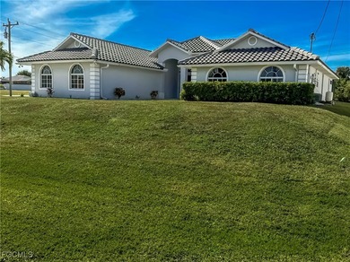 Cape Coral Lakes Area Home For Sale in Cape Coral Florida