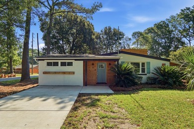 Welcome to 32 Briarcliff Dr., a beautifully updated 4-bedroom - photo 2