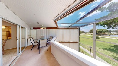 Welcome to your tranquil Florida retreat! This light-filled - photo 7