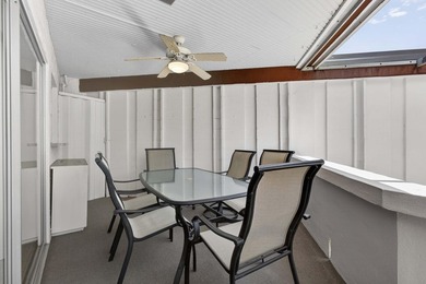 Welcome to your tranquil Florida retreat! This light-filled - photo 8