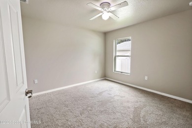 Beautiful home custom built in 2018 with HUGE Master bedroom and - photo 20