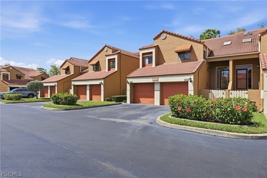 Enjoy breathtaking western sunset views over the lake and golf - photo 26