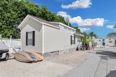 ISLAMORADA RETREAT! Whether you're looking for a full-time - photo 3