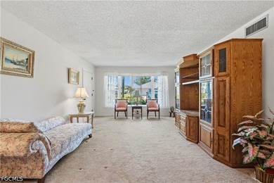 This ground-floor 2-bedroom, 2-bathroom condo is fully furnished - photo 6