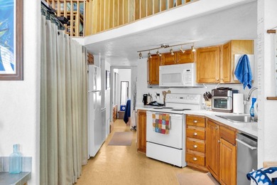ISLAMORADA RETREAT! Whether you're looking for a full-time - photo 10