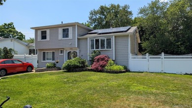 Welcome to this good looking 5 bedroom, 3 level colonial which - photo 1
