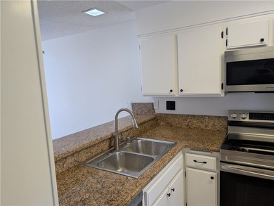 Beautiful Loft-Style Condo in the Desirable Pine Creek Community - photo 6