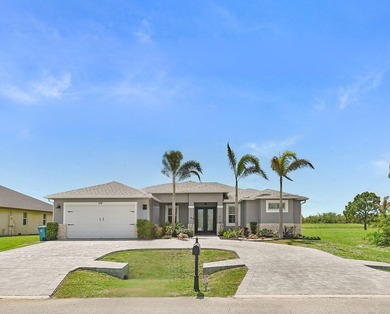 Not your cookie-cutter home. This magazine-worthy 3-bedroom - photo 4