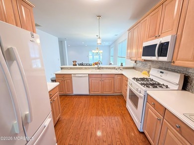 Welcome to this beautifully maintained EXPANDED Wentworth model! - photo 11